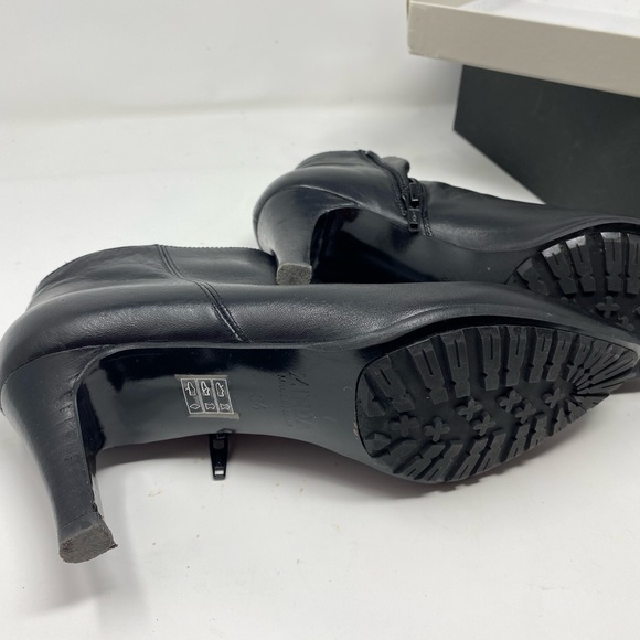 Zinda booties size 36 - Picture 3 of 5